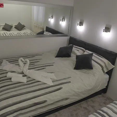 アパート Centar *